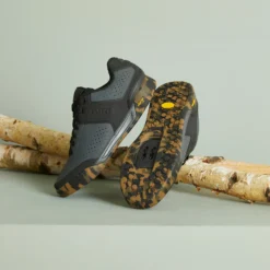 All Mountain Shoes For Clipless Pedals Giro Clutch