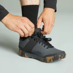 All Mountain Shoes For Clipless Pedals Giro Clutch -Ride Ready k8c300a4483df3d1b7cbbd9220a98813f scaled