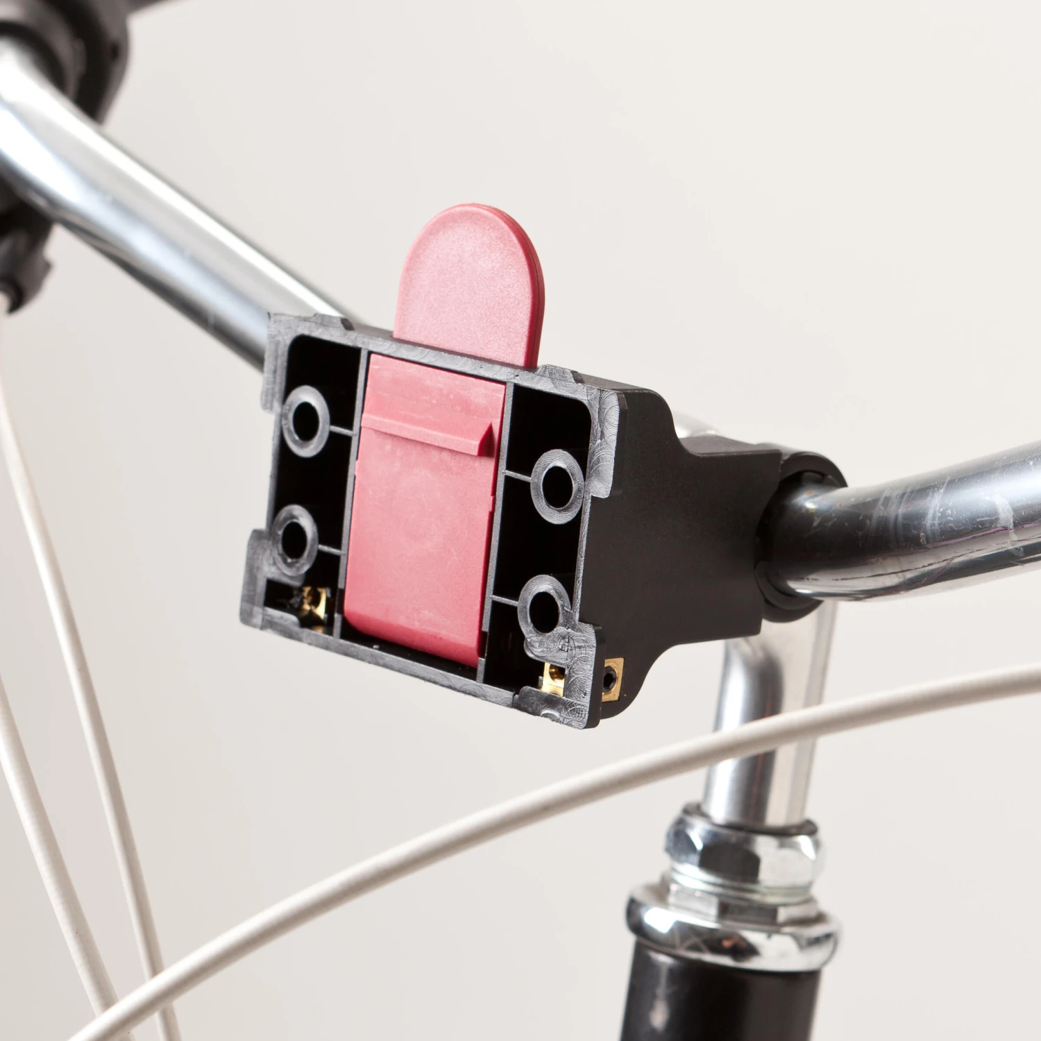 10L Flexible Front Bike Basket 7 10L Flexible Front Bike Basket - Image 7