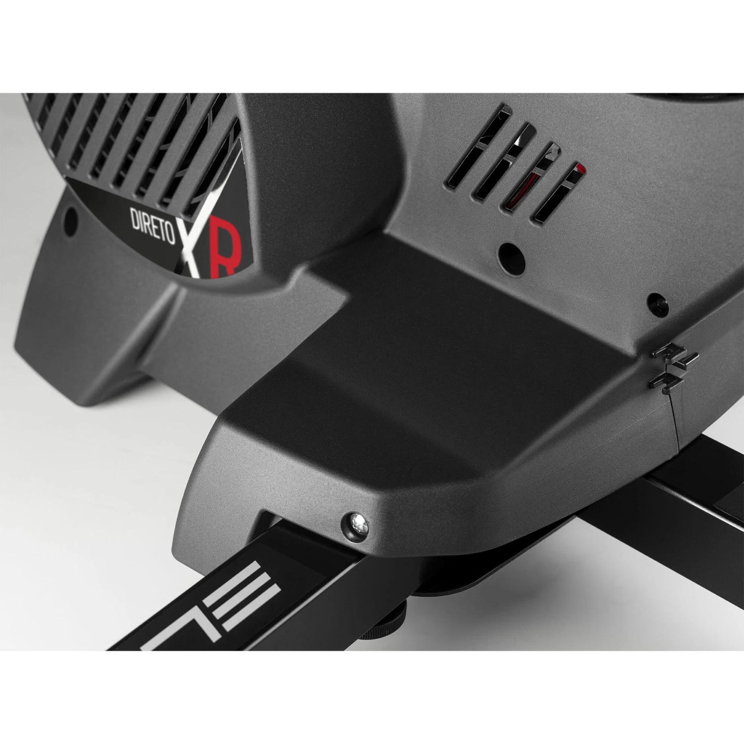 Elite Direto XR Turbo Trainer & 11x28 Cassette 5 Elite Direto XR Turbo Trainer & 11x28 Cassette - Image 5